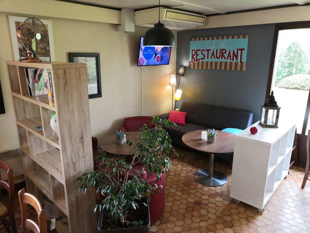 Campanile Brive-La-Gaillarde Ouest Hotel Ресторант снимка